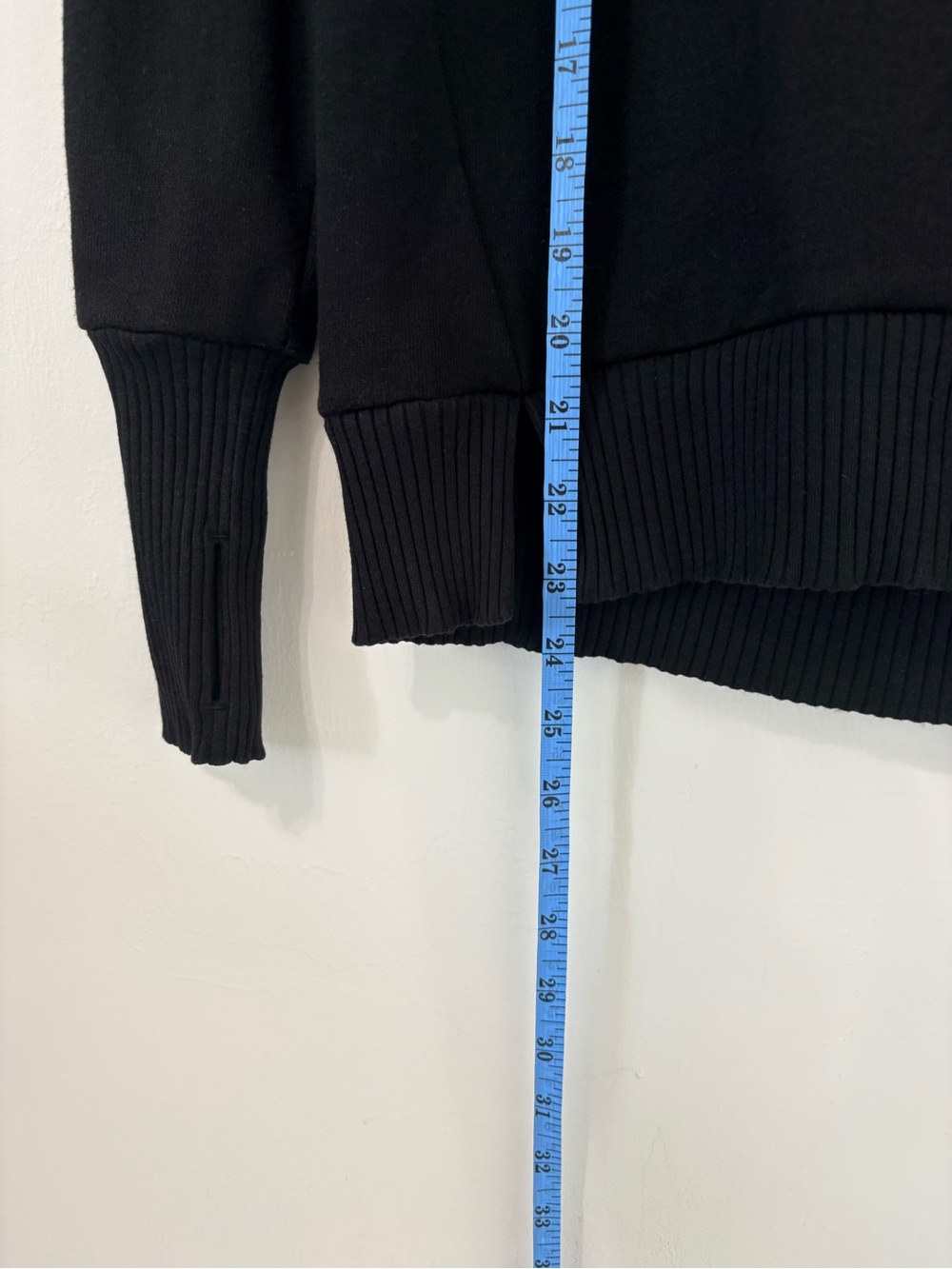 Alo Yoga Haze Funnel Neck Pullover Sz XS Black EUC - Picture 12 of 12